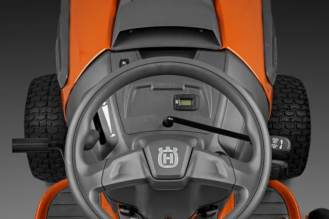 HUSQVARNA TS142T Tracteur éjection latérale – Image 4