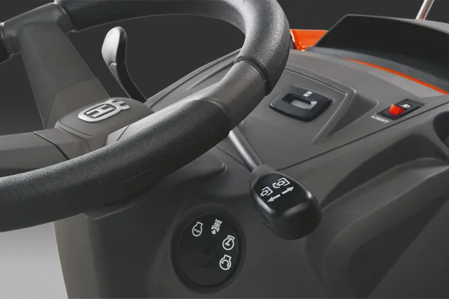 HUSQVARNA TS142T Tracteur éjection latérale – Image 11